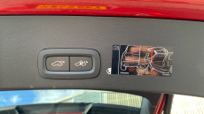 Volvo Xc40 2.0 T4 R DESIGN Pro 5dr Geartronic Petrol Estate